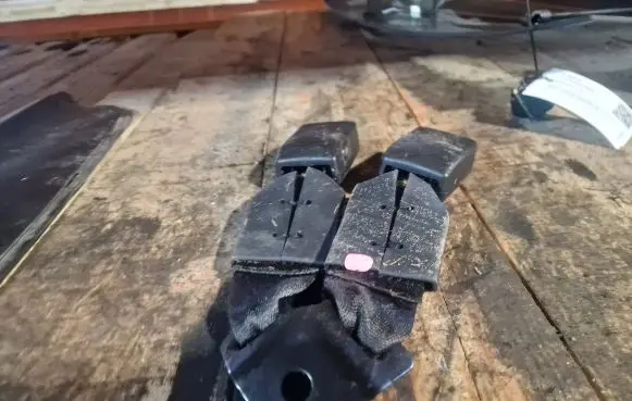 Buick Encore I Rear seatbelt buckle