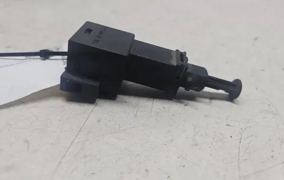 Seat Alhambra (Mk1) Brake pedal sensor switch 109001