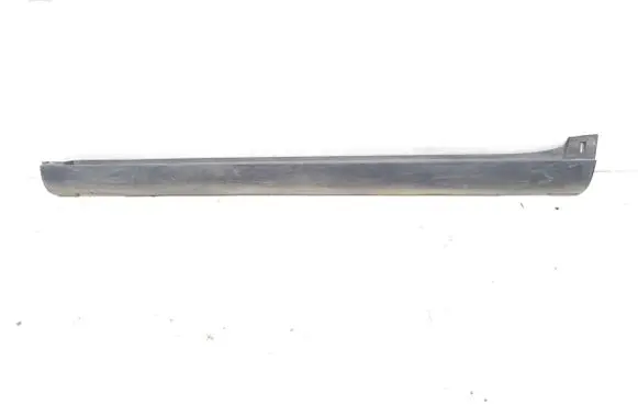 Sill/side skirt trim