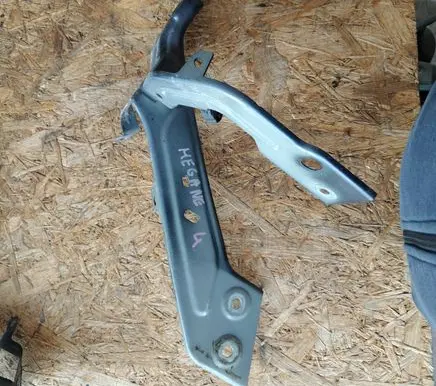 Renault Megane IV Fender mounting bracket 625135208R