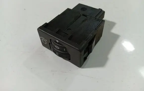 Peugeot 107 Headlight level height control switch