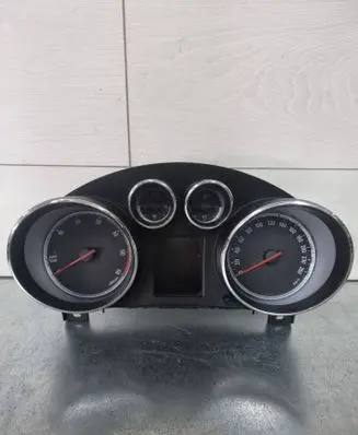 Opel Insignia A Speedometer (instrument cluster) 20930202