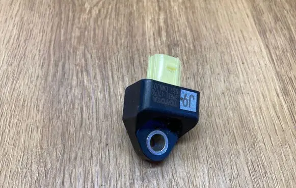 Lexus RX 450H Airbag deployment crash/impact sensor 8983147050 537CW3J03