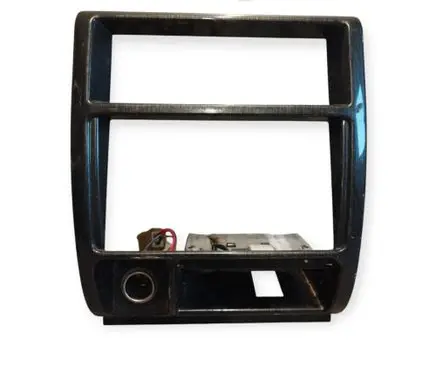 Subaru Forester SF Radio/GPS head unit trim 