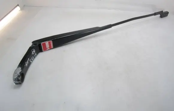 Volkswagen PASSAT B7 Windshield/front glass wiper blade 3AB955410