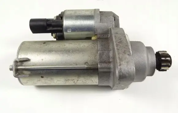 Volkswagen PASSAT CC Starter motor 0AM911023K