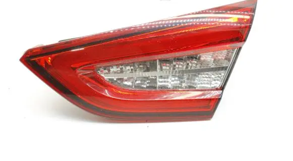 Maserati Quattroporte Tailgate rear/tail lights 670009228