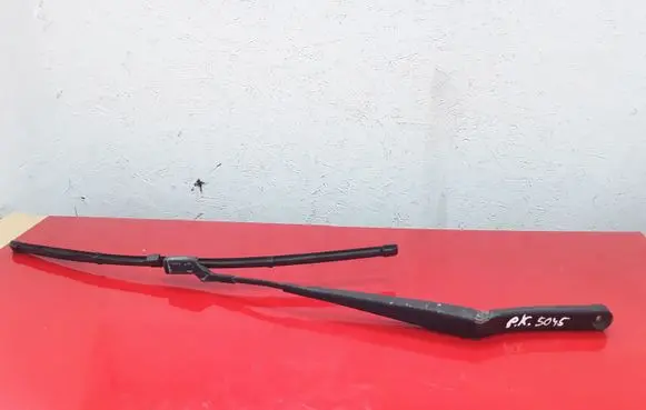 Volkswagen PASSAT B6 Front wiper blade arm 3C1955409C