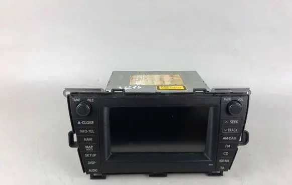 Toyota Prius (XW30) Radio/CD/DVD/GPS head unit 8612047410