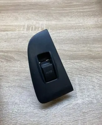 Toyota Avensis T250 Electric window control switch 7423105140