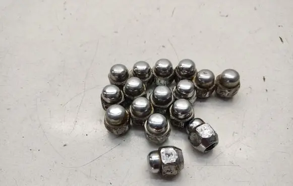 Hyundai ix35 Nuts/bolts 