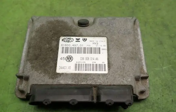 Volkswagen Golf IV Engine control unit/module ECU 