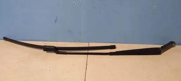 Peugeot 508 Front wiper blade arm 9686437680