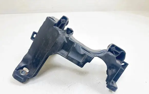 Peugeot 3008 I Other engine bay part 9674482280 9688453180 3213