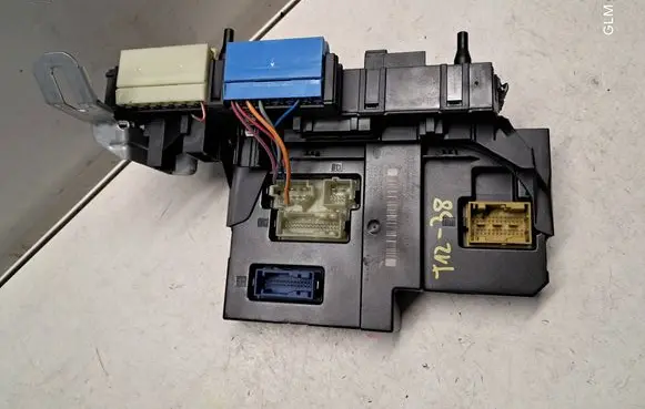 Mercedes-Benz C W204 SAM control unit 2045458201
