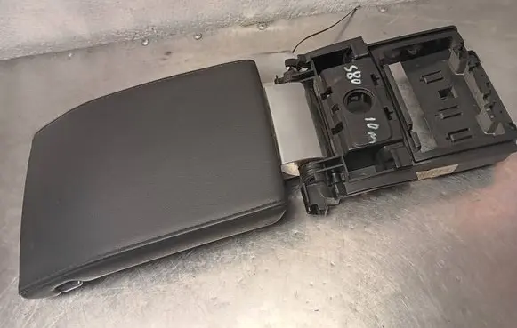 Volvo S80 Armrest 39867262