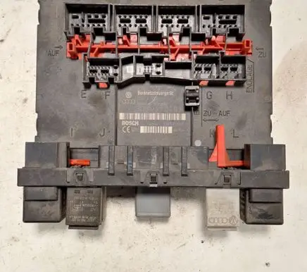 Volkswagen PASSAT B6 Comfort/convenience module F005V00529 3C0937049H H37S1301