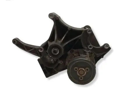 Volkswagen PASSAT B5 Generator/alternator bracket 028903143AF