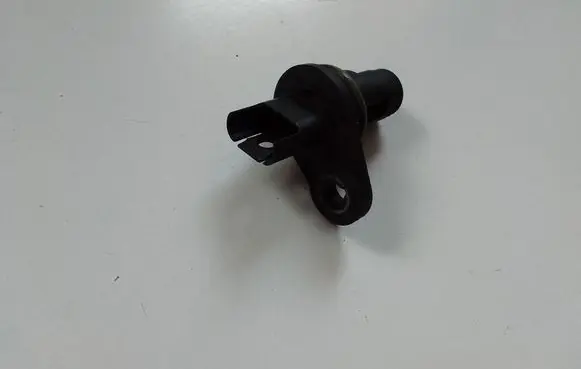 BMW 5 F10 F11 Camshaft position sensor 7525014