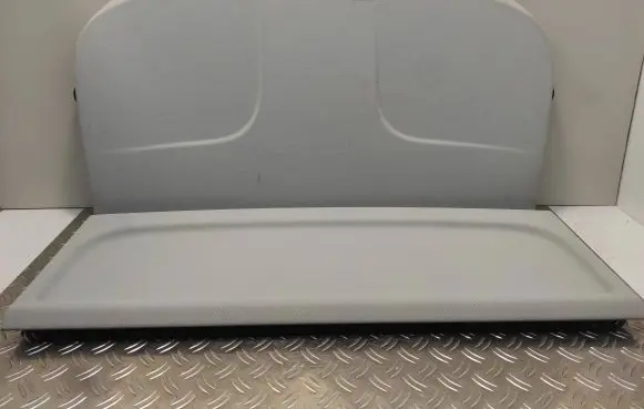 Parcel shelf