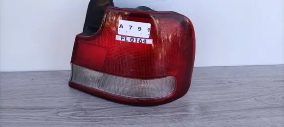 Hyundai Lantra I Rear/tail lights LAN90