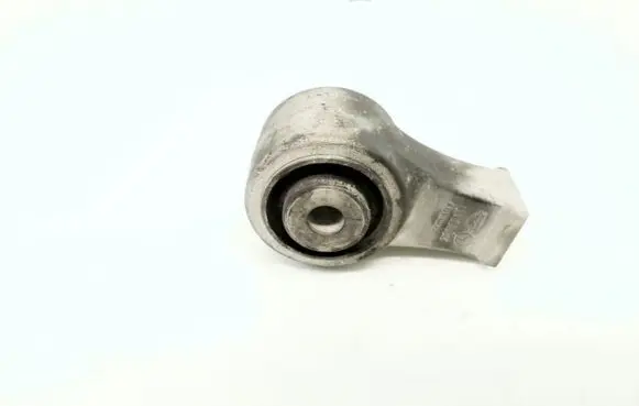 Mercedes-Benz S W220 Rear differential mounting bracket 2200918