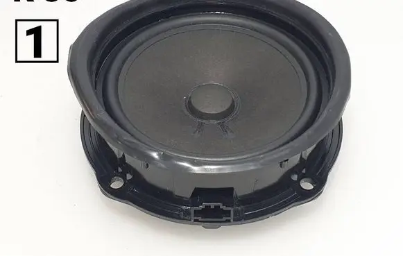 Skoda Octavia Mk3 (5E) Front door speaker 5E0035411C