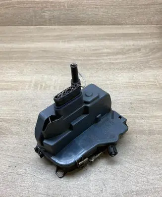 Renault Clio I Front door lock 00953Z98