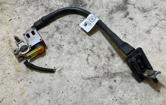 Mercedes-Benz Sprinter W906 Positive cable (battery) A90644010660000