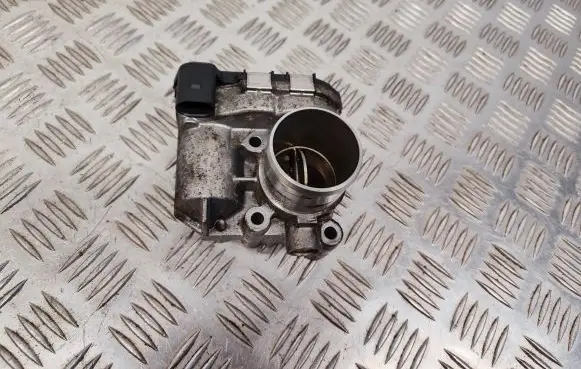 Renault Laguna II Throttle valve 8200330812