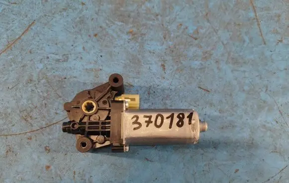 Ford Expedition Seat adjustment motor 6004RA3395