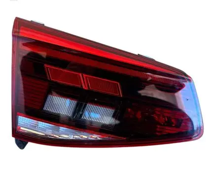 Volkswagen PASSAT B8 Tailgate rear/tail lights 3G9945093F