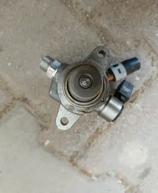 Skoda Fabia Mk3 (NJ) Mechanical fuel pump 0528
