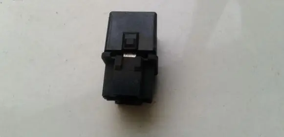 Mitsubishi Carisma Other relay MB953381 V23134-B52-X240
