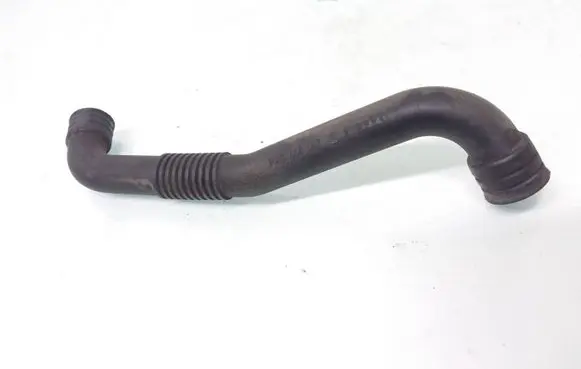 Volkswagen PASSAT B5.5 Breather hose/pipe 038103493AE