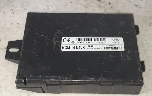 Renault Captur Comfort/convenience module 284B17152R 524AI VPFR1F14B466HC