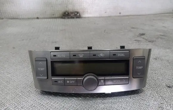 Toyota Avensis T250 Climate control unit 5590005270 MB1465704433