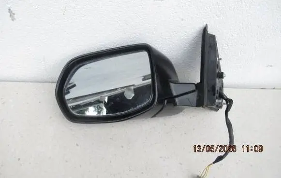 Honda CR-V Front door electric wing mirror 