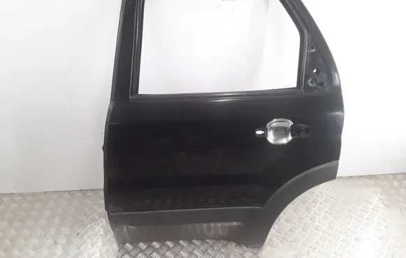 Ford Maverick Rear door