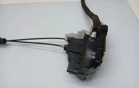 Infiniti FX Front door lock
