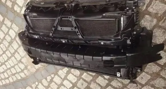 Volkswagen Phaeton Radiator support slam panel 