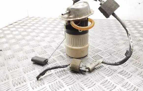 Mazda 3 I In-tank fuel pump LF6718791A