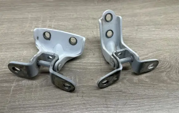 KIA Sportage Rear door hinge set A046057