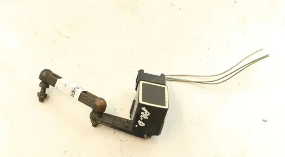 Headlight/headlamp level sensor