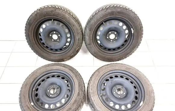 Ford Kuga II R17 steel rim 