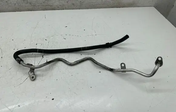 Porsche Macan (95B) Turbo turbocharger oiling pipe/hose 94610726031