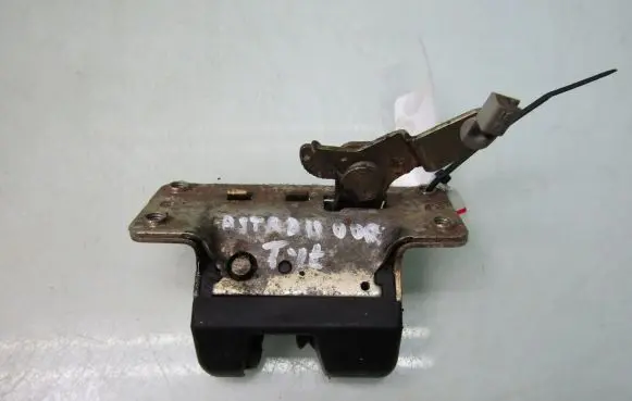 Opel Astra G Tailgate/trunk/boot lock/catch/latch
