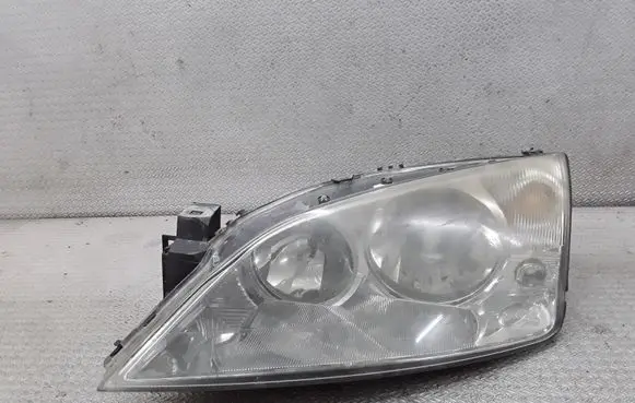 Ford Mondeo Mk III Headlight/headlamp 1S7113006AJ