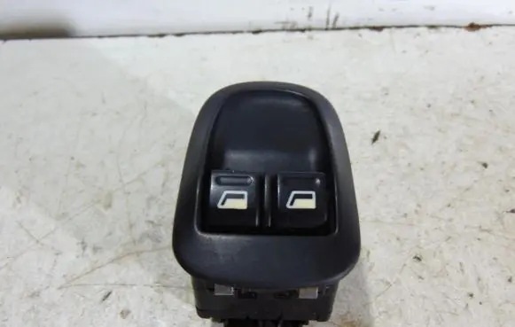 Peugeot 206 Quarter vent window switch 