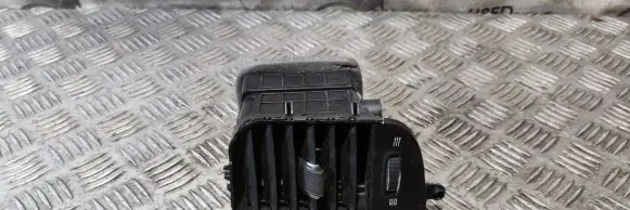 Dodge RAM 1500 DS Dash center air vent grill 5MK68DX9AA